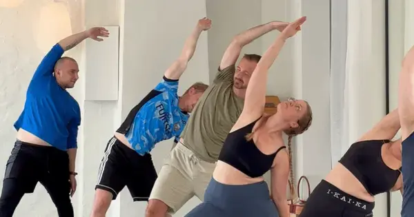 Yogagroove // AURAS Bevægelsesstudio