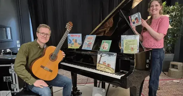 Lyt med lyd: Musikalsk højtlæsning for 1-3-årige