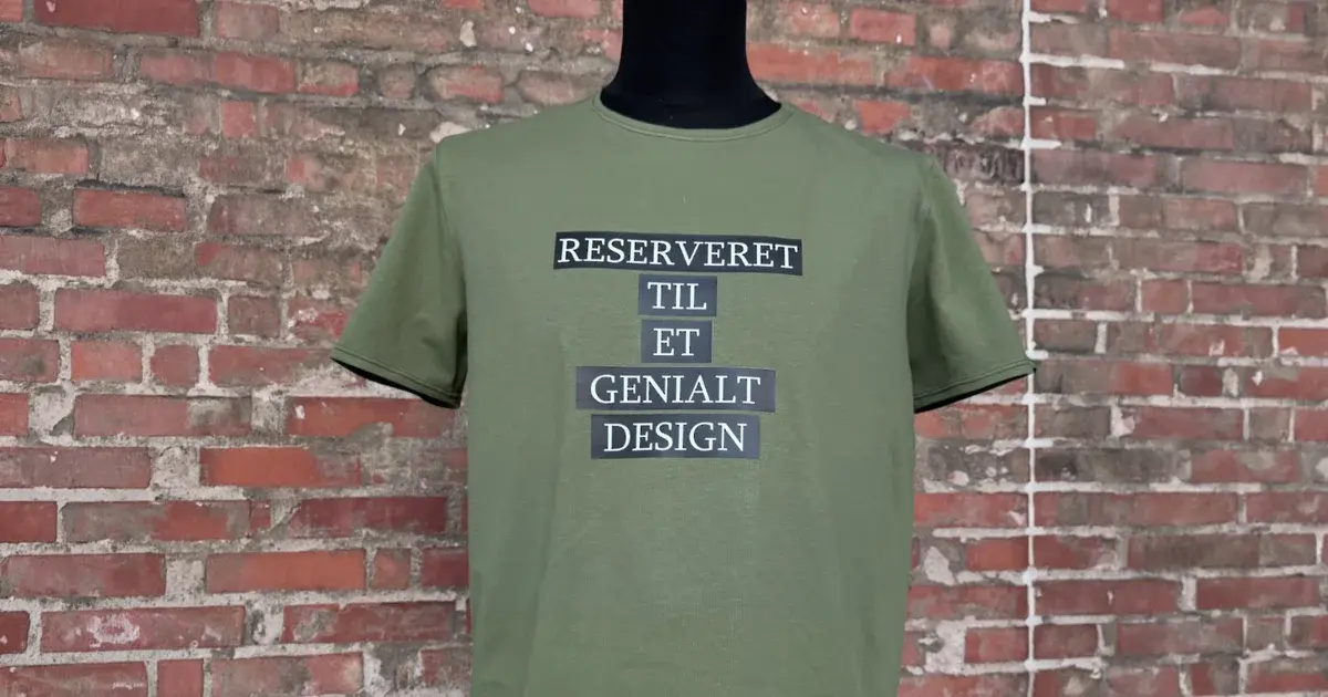 Sy din egen herre-t-shirt med print